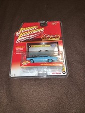 Johnny Lightning 2016 Series Classic Gold Collection 1967 Ford Fairlane 500 XL