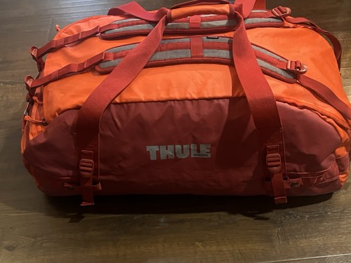 Thule Chasm 90L X-large Travel Duffle Weekender Bag Red - Picture 7 of 16