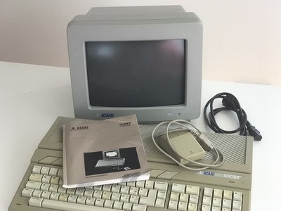 Computer Atari 1040 STF SM124 Retro