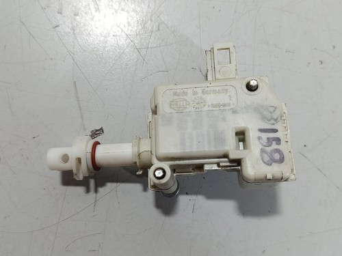 Fuel tank cap lock motor