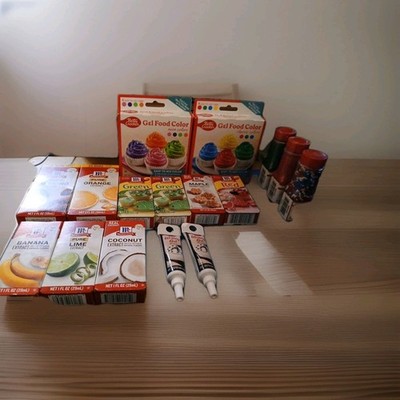McCormick Lot Of NEW Extracts And Food Coloring And Betty Crocker Cookie...
