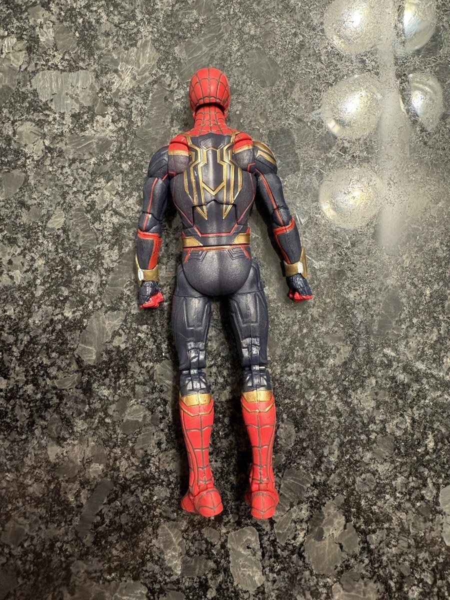 Spider-Man No Way Home Marvel Legends Tom Holland Action Figure