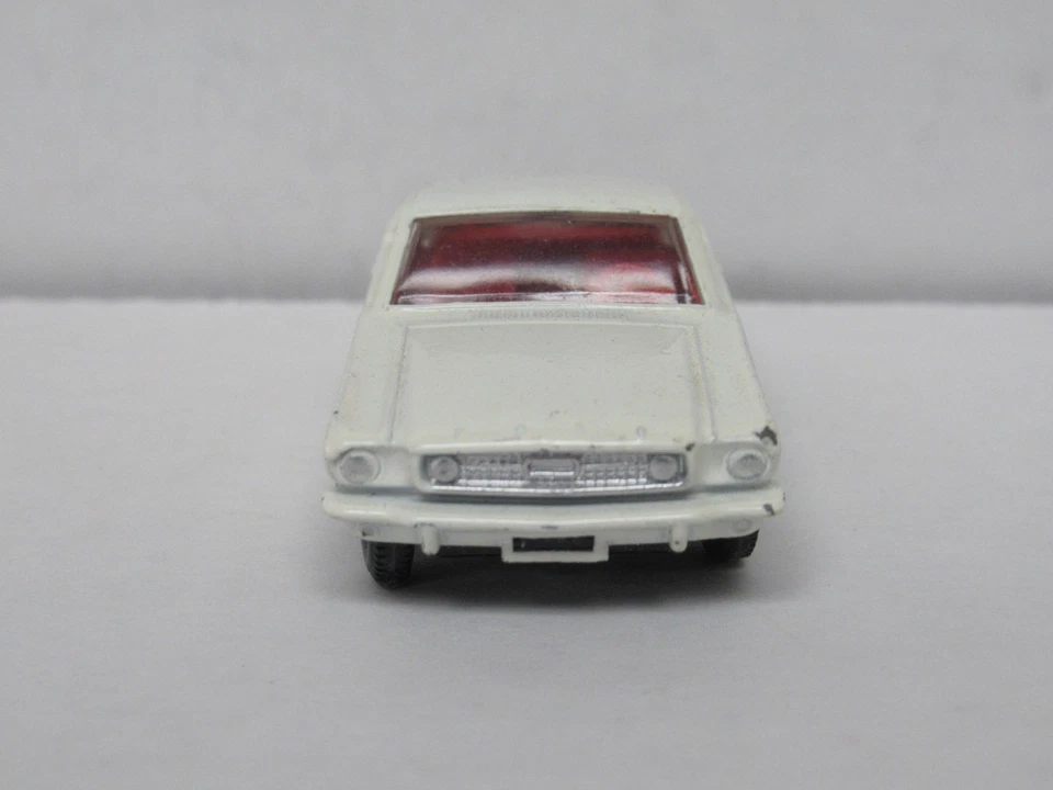 Lesney Matchbox White Ford Mustang #8 With Box - Image 3 of 4