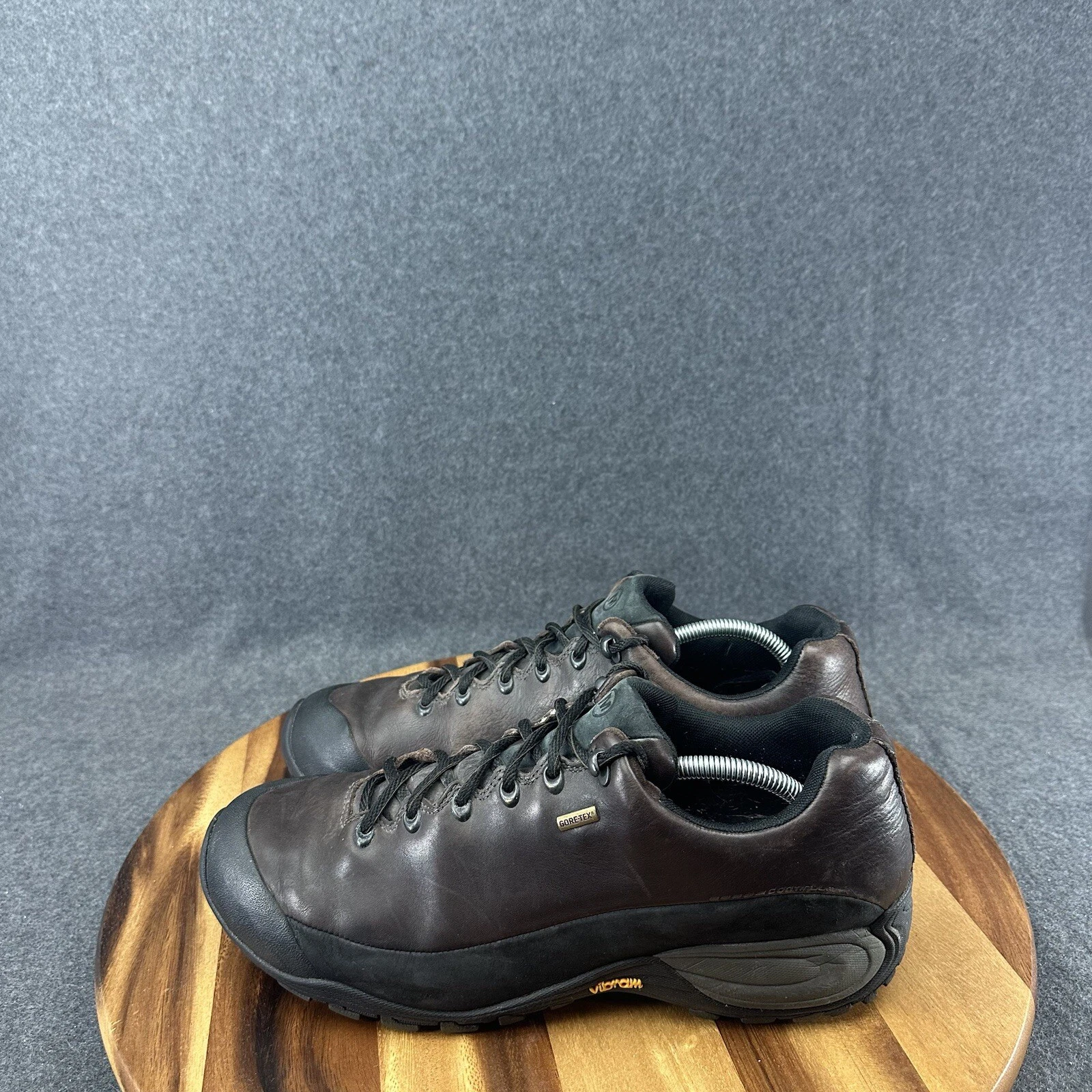 merrell chameleon trek gore-tex vibram leather hiking shoes