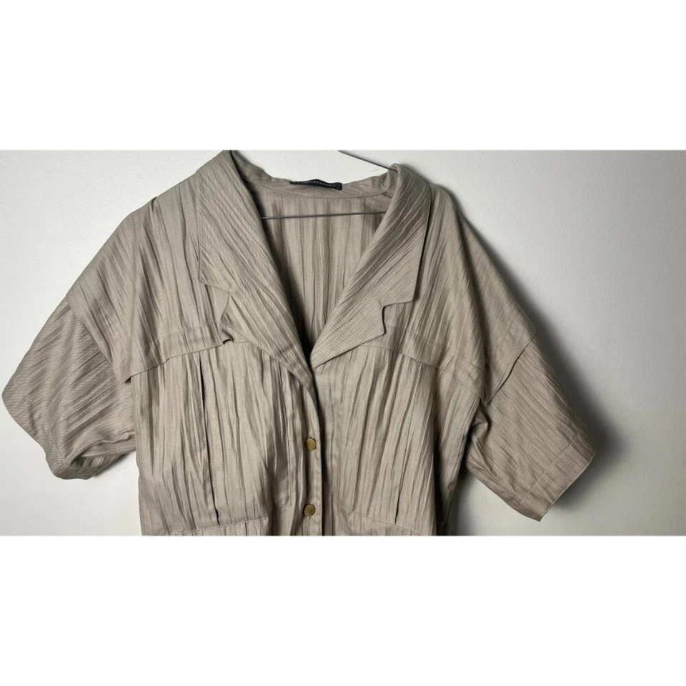 LOUIS FERAUD PLEATS ARCHIVAL SAFARI BUTTON UP SHIRT - Image 2 of 4