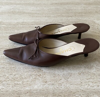 Vintage Chanel Brown Leather Bow Kitten Heel Mules 35 | eBay