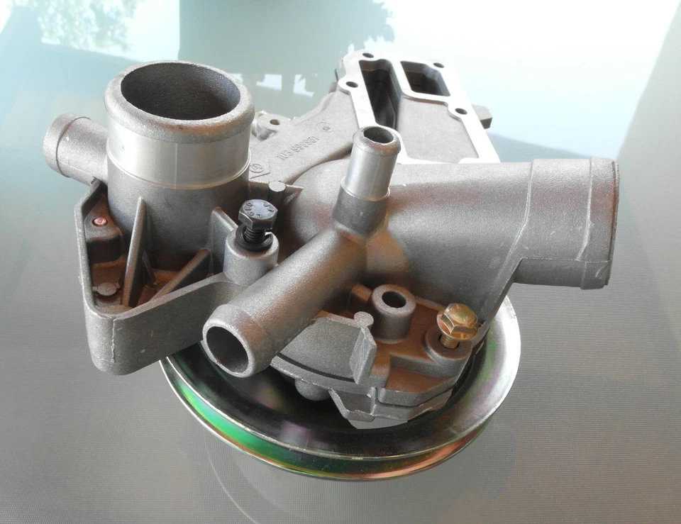 Renault R11,R19,R9,R5, Express Water Pump NOS - Imagem 4 de 4