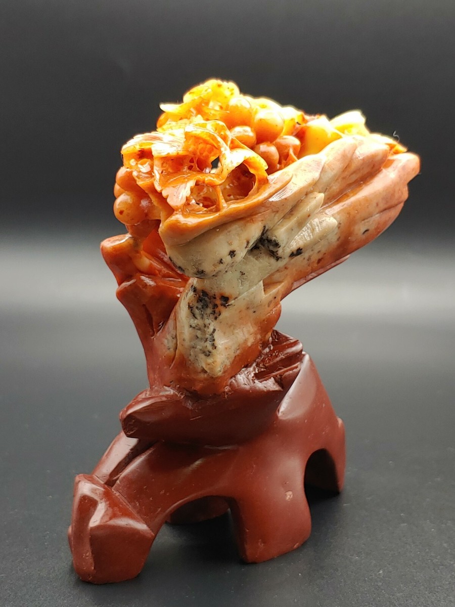 寿山石(紅花凍芙蓉石) 彫刻　済公活仏　置物 寿山石(紅花凍芙蓉石) 彫刻 済公活仏 置物 - メルカリ