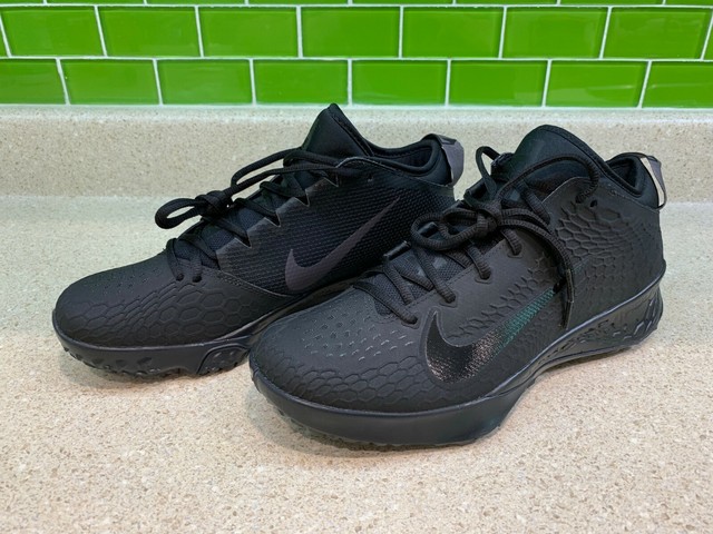 nike force zoom trout 5 turf black