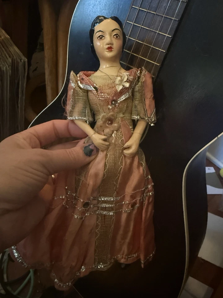 Muñeca Antigua Española Pintada a Mano Bonito Vestido Rosa Deco Vintage Cama Muñeca Foto 3 de 4