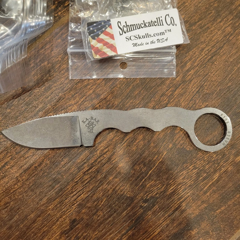 KA BAR 5103 ENCANTO DE SERPIENTE SNODY. Nuevo stock antiguo en caja con dije de serpiente. Foto 3 de 4