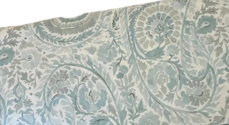 JUEGO DE 2 FUNDAS DE ALMOHADA PERGAMINO FLORAL PICTÓRICO AZUL PAISLEY/GRIS GRANERO DE CERÁMICA Foto 2 de 2