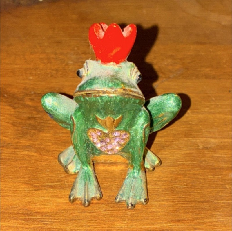 Green Frog Metal Trinket Box with Red Crown and Hinged Opening