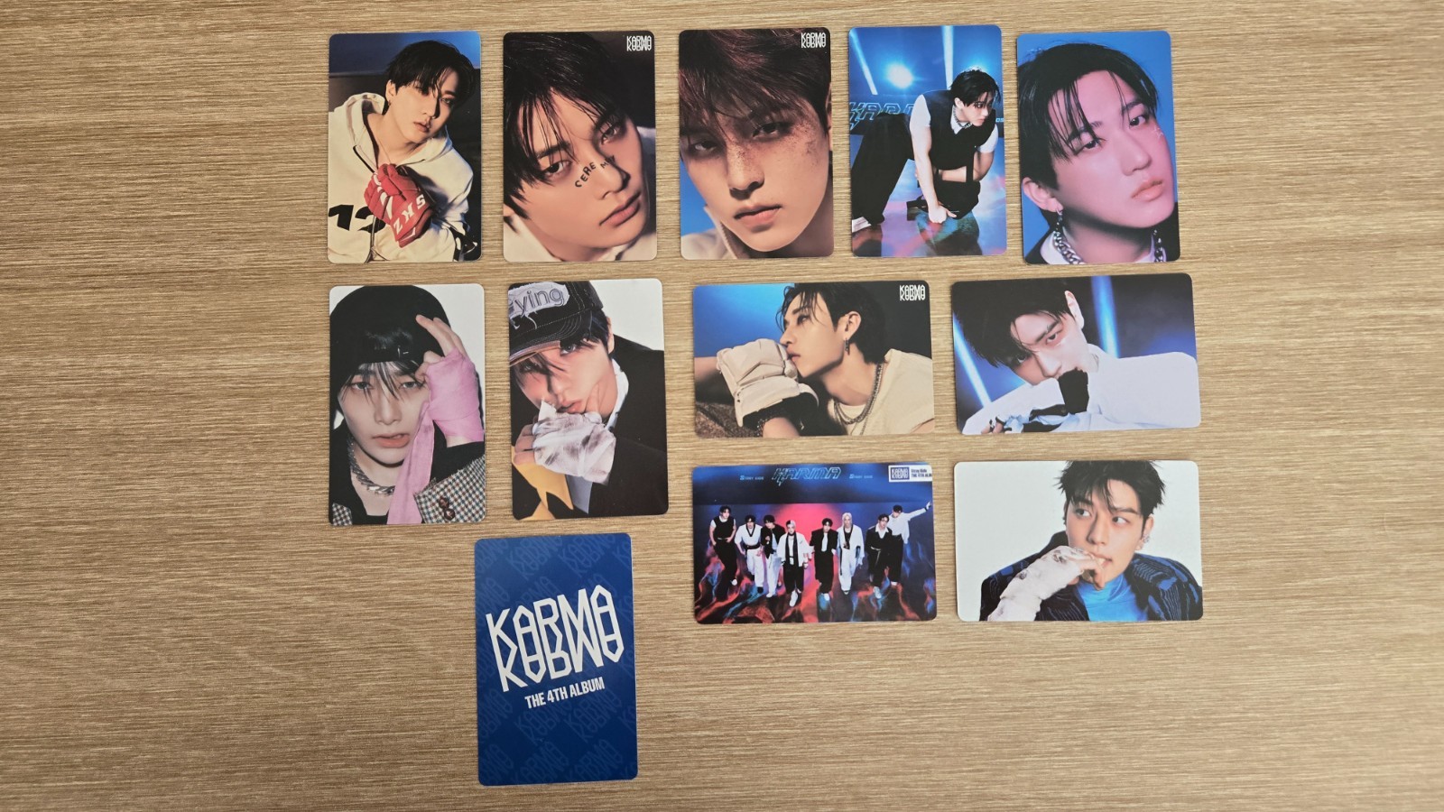 SK3 트레이딩 카드 11장 세트 - 스트레이키즈 - KARMA - 신상품
