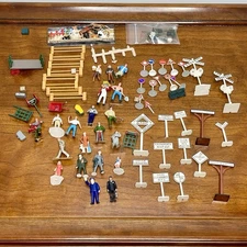 LARGE LOT LIFE LIKE TRAIN Figurines City People Scene Master Hobos Animals Signs