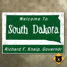 South Dakota state line highway marker road sign 1967 map outline 15x10