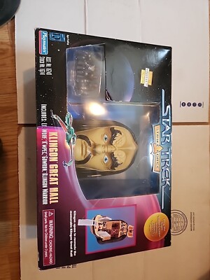 Playmates Star Trek Strike Force Klingon Great Hall 1997