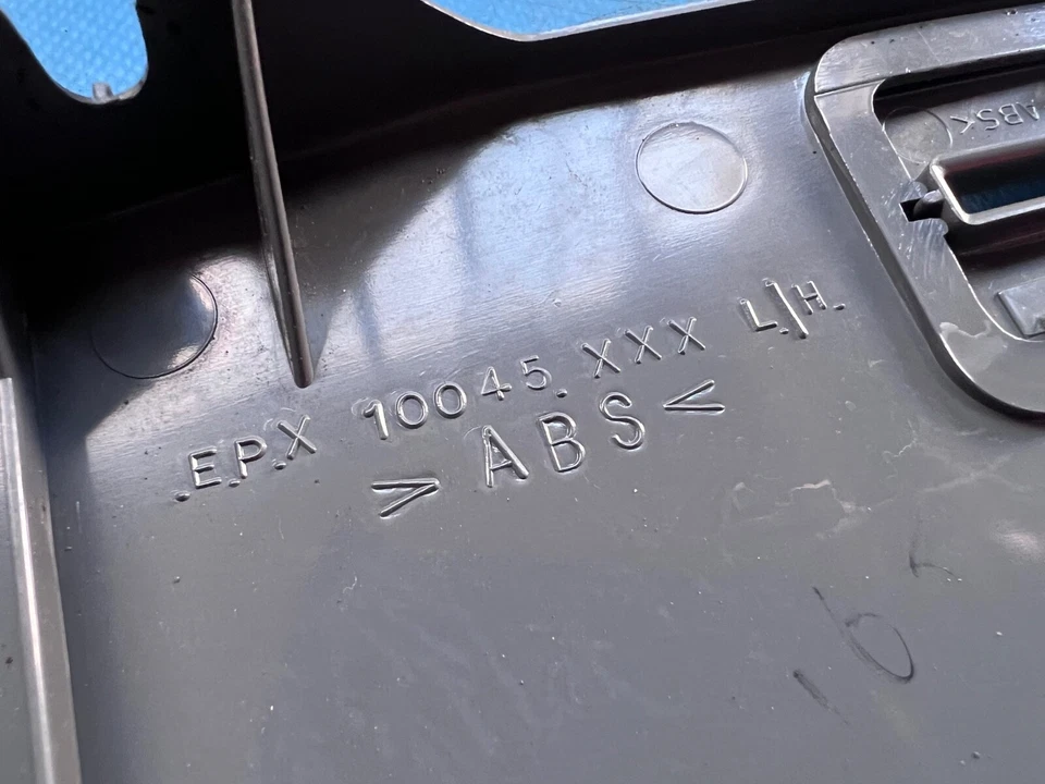 Rover Metro & 100 Left Side Rear Parcel Shelf Support Trim (EPX10045) 5 Door - Image 2 of 2