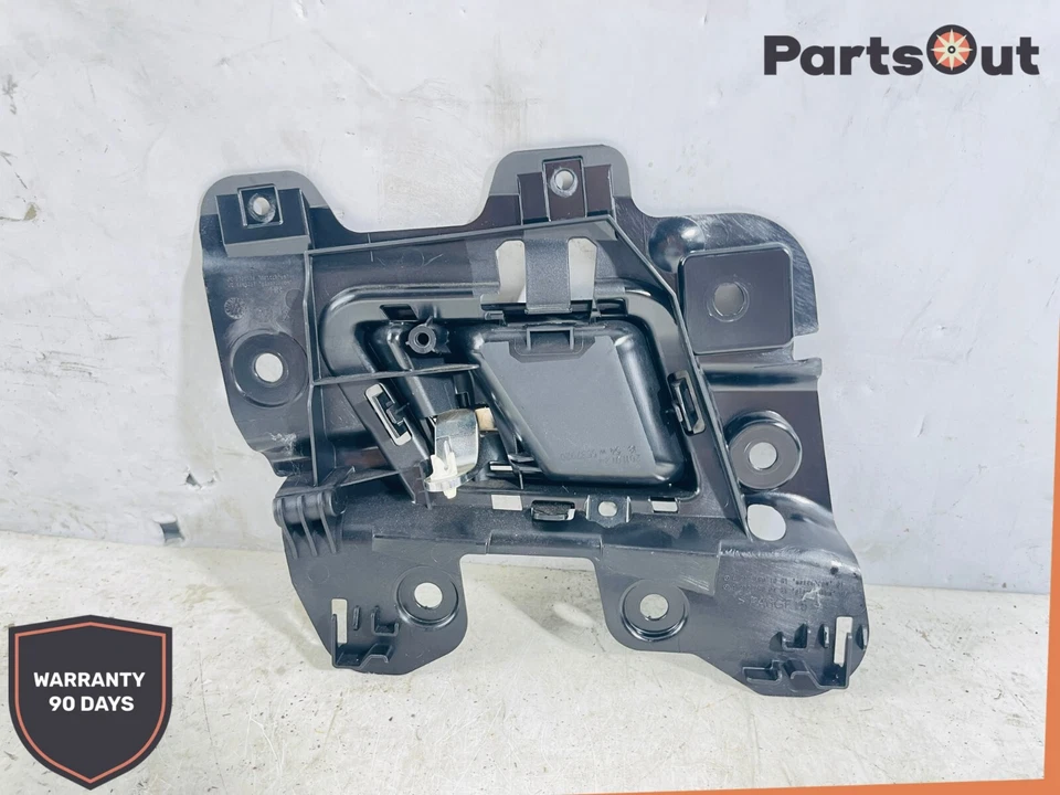 2010-2013 MERCEDES-BENZ E350 Rear Right Side Int Door Handle OEM - Image 4 of 4