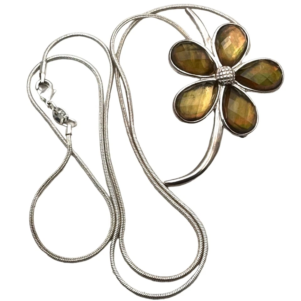 Collar colgante de flor de piedras preciosas de plata esterlina de diseñador Whitney Kelly para mujer Foto 2 de 4