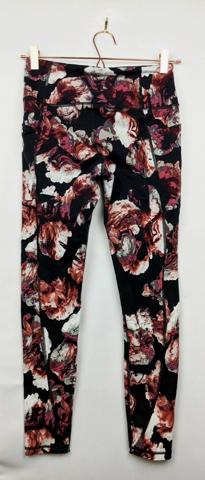 victoria-secret-vs knockout floral victoria sport leggings