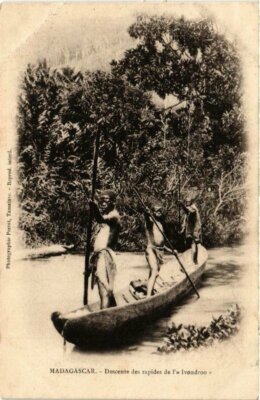CPA AK Abstieg der Stromschnellen von Ivondroo MADAGASKAR (626409)