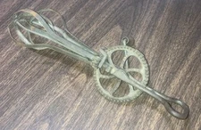 Antique Primitive Taplin's Dover Pattern Iron Eggbeater Hand Crank Mixer
