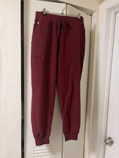 Scrubs  fits small to medium bundle all you see in the fotos is what you take