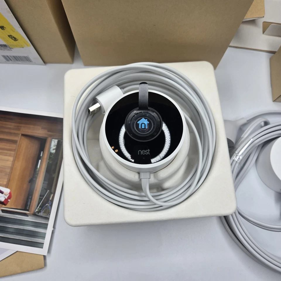 Google Nest Cam Outdoor HD Security Camera 1st Gen A0033 NC2100ES - Image 2 of 4