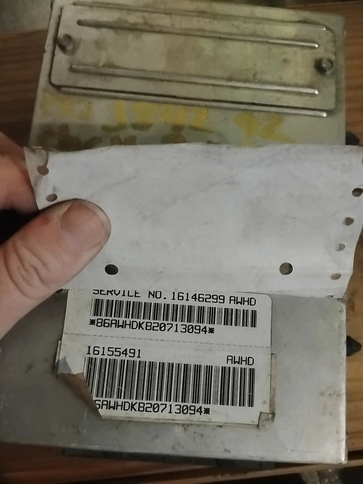 Computadora Chevy GMC C1500, GM ECM ECU 16146299 AWHD Foto 2 de 4