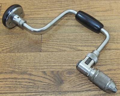 LITTLE USED STANLEY No. 923 10 IN  100 PLUS  BIT BRACE-DRILL-ANTIQUE HAND TOOL
