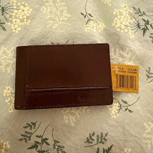 Dockers Men's Brown Bifold Wallet w/ ID Window, Credit Card Slots, Logo