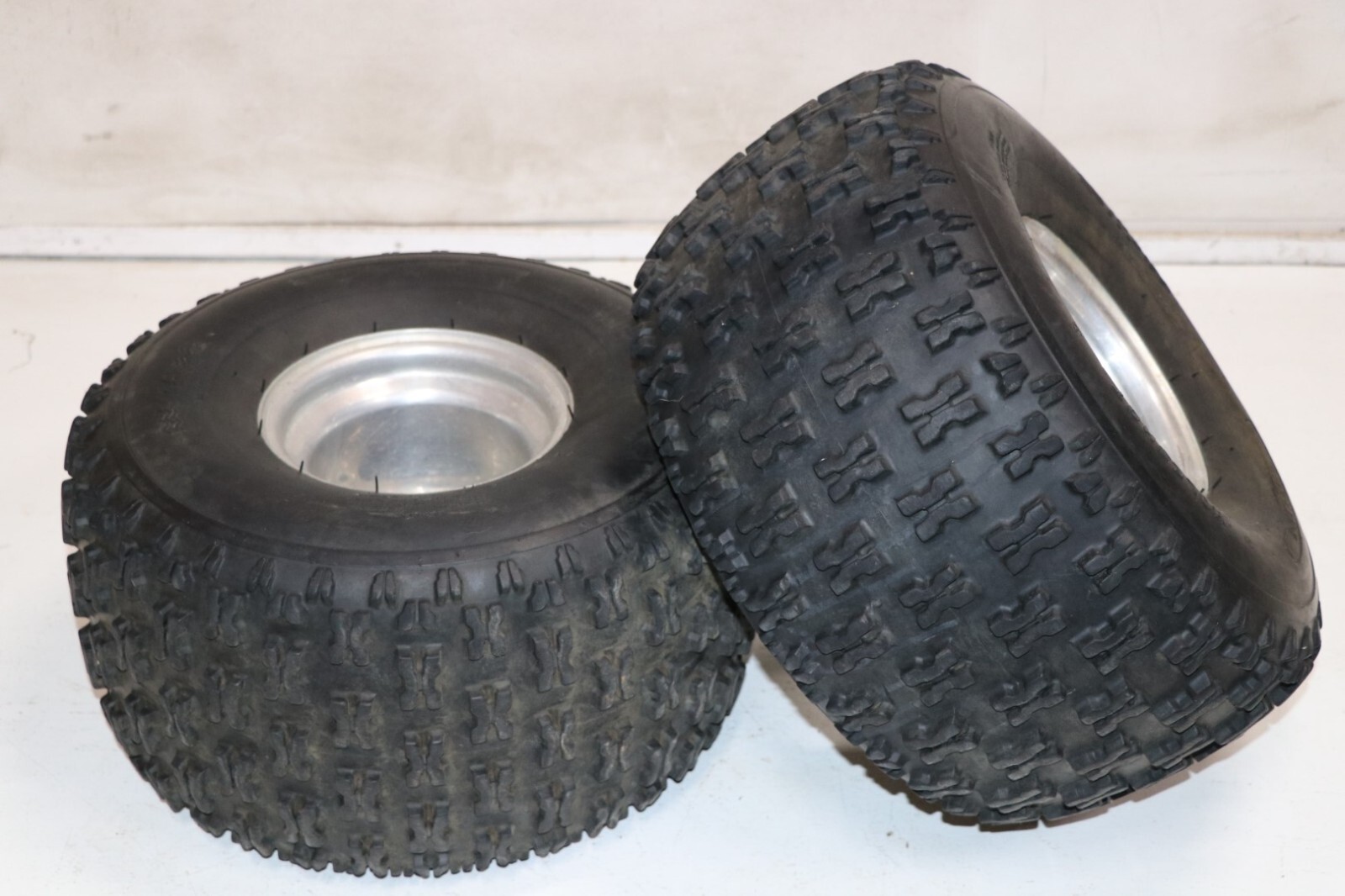 ITP HOLESHOT rear tires aluminum wheels rims Yamaha Banshee YFZ450