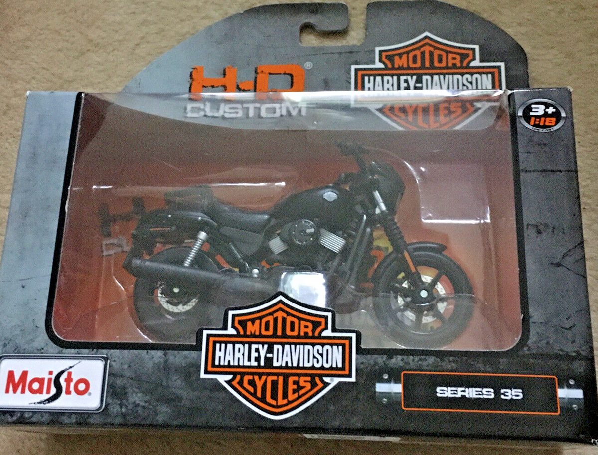 Maisto 1:18 Harley-Davidson 2015 Street 750 Matte Blk. Series 35