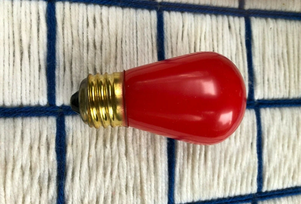 BOXof25 NEW 11S14 rudolph nose FIRE ENGINE ceramic RED 11w string LIGHT BULB S14 - Image 3 of 3
