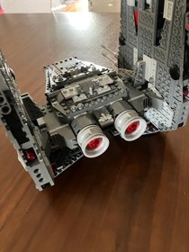 Lego 75104 Star Wars ** Kylo Ren's Command Shuttle ** incomplete