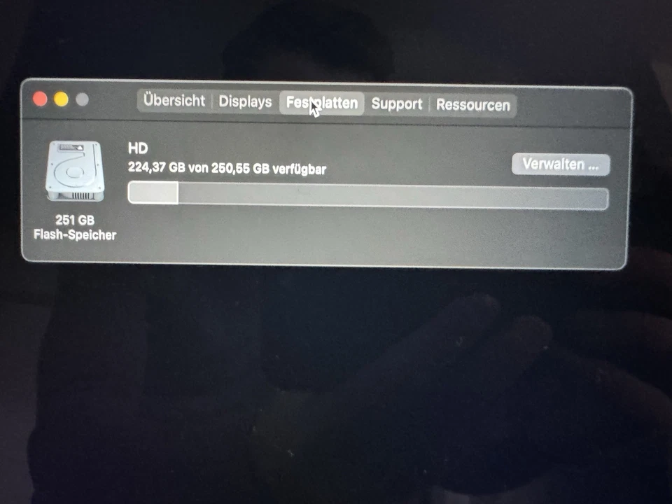 Apple MacBook Pro 15" 2016 · i7 · 16GB · 256GB, Foto 3 von 5