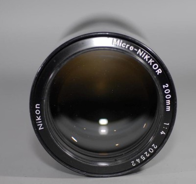 Nikon 200mm f4 manual focus Macro Micro Nikkor Ai-s lens - Nice