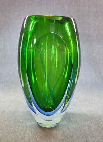 Vintage Murano Art Glass Green, Blue and Clear Sommerso, Faceted Vase