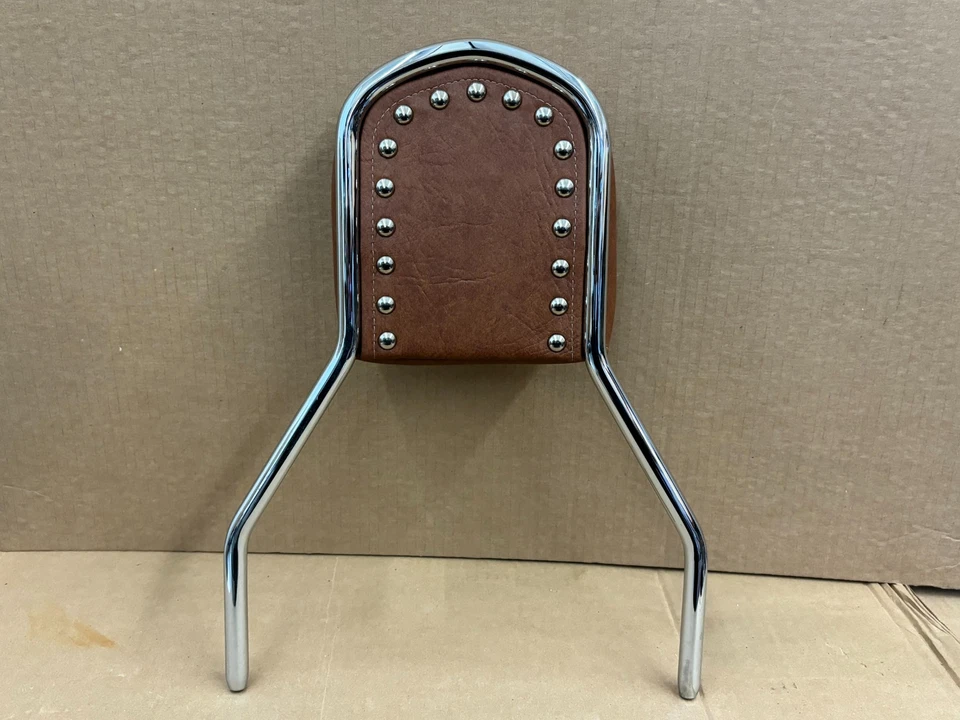 Bolsa de sillín Indian Motorcycles Sissy Bars 62-013 marrón tabaco respaldo tachonado  Foto 2 de 4