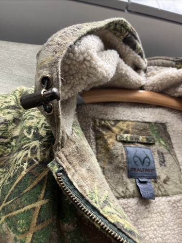Realtree Outfitters, Camo Sherpa, Hooded jacket 2XL - Picture 13 of 14