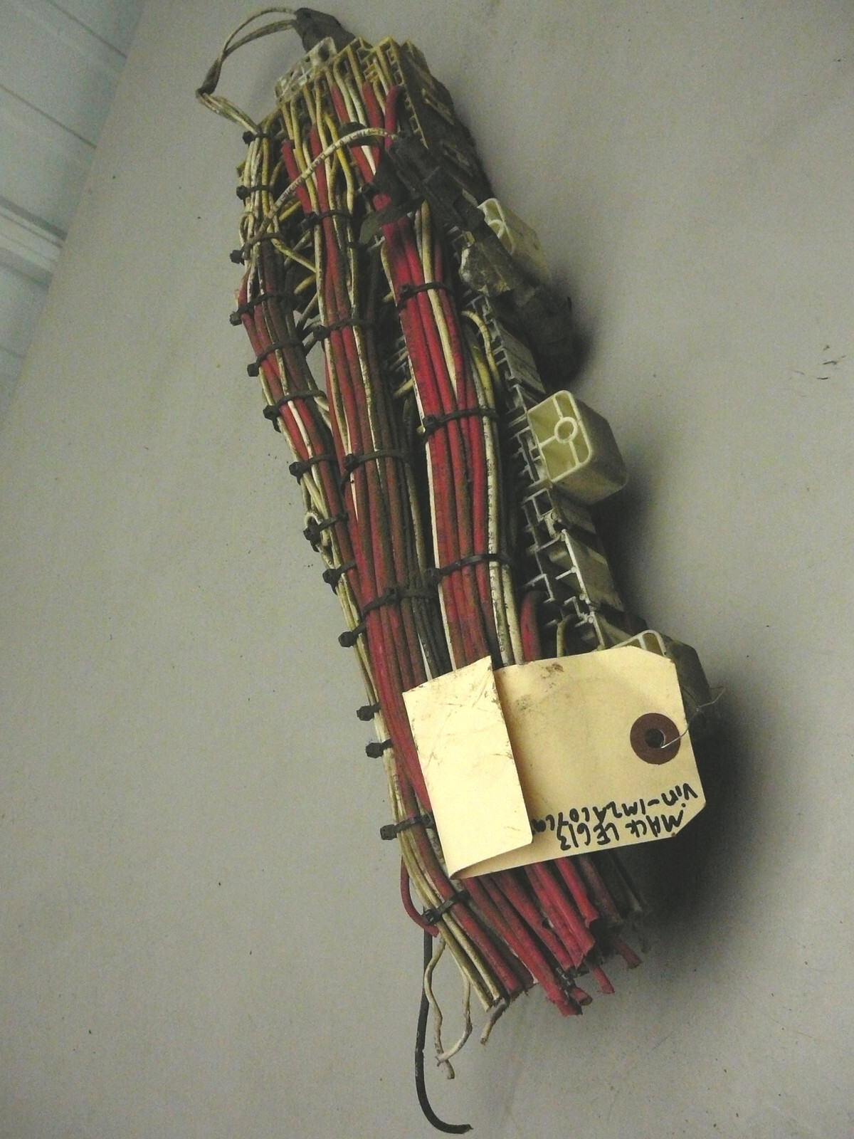 MACK LE613 FUSE BOX FROM MACK LE613 VIN 1M2AL07L97M012335 eBay