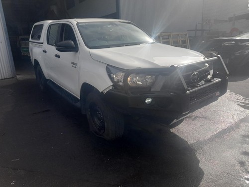 TOYOTA HILUX HEATER/AC CONTROLS NON CLIMATE CONTROL TYPE, 09/15- 15 16 17 18 19 - Picture 7 of 12