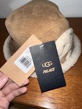 Palace Ugg Shearling Bucket Hat Size L/XL 