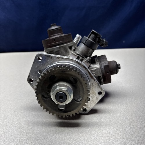 BOSCH 6.6L (0445010817) DIESEL FUEL INJECTION PUMP 12661059 CHEVY GMC LML OEM