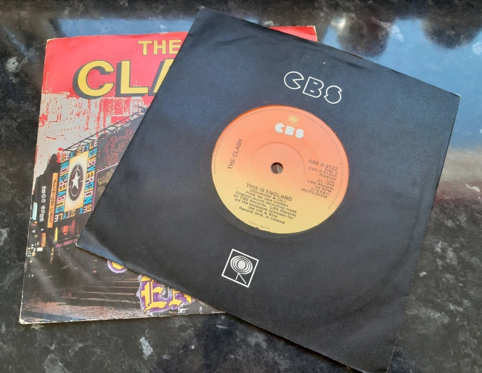THE CLASH - RARE IRISH 7" P/S - THIS IS ENGLAND - Translucent vinyl - CBS - 1985 - Image 4 of 4