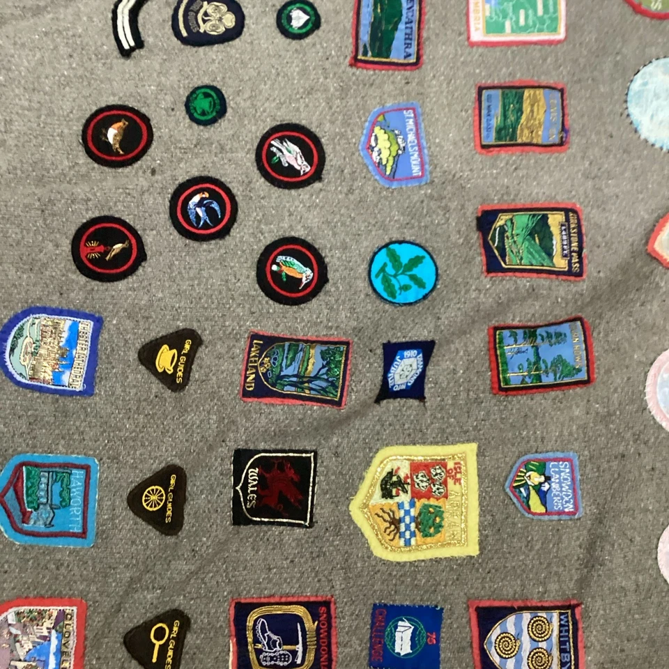 Vintage Girl Guide Camp Blanket With Badges Including Blue Peter 58 X 84 Inch - Image 4 of 4
