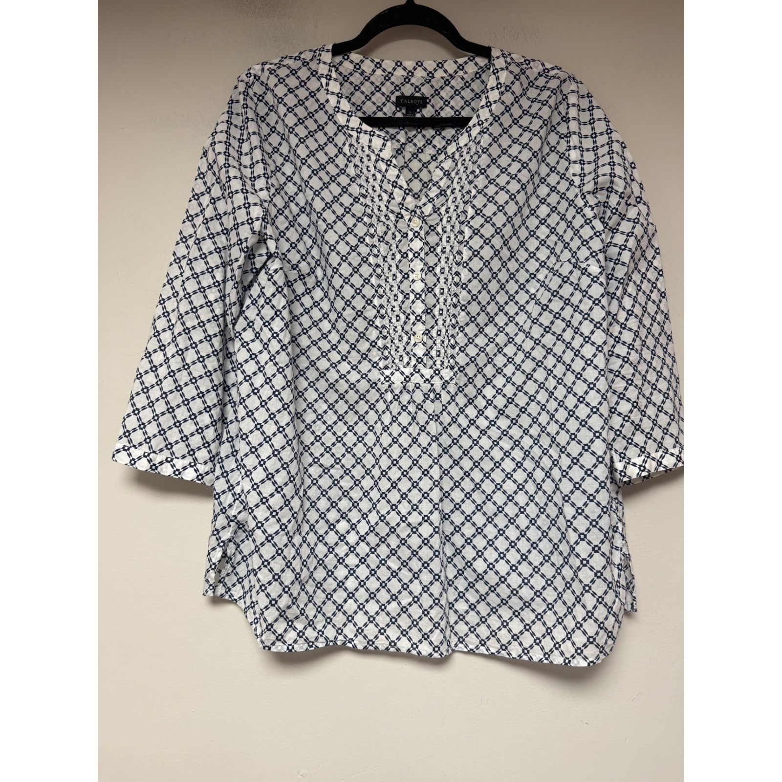 Talbots Tunic Top Womens L White Navy Blue Excellent Cotton Geometric Pintuck