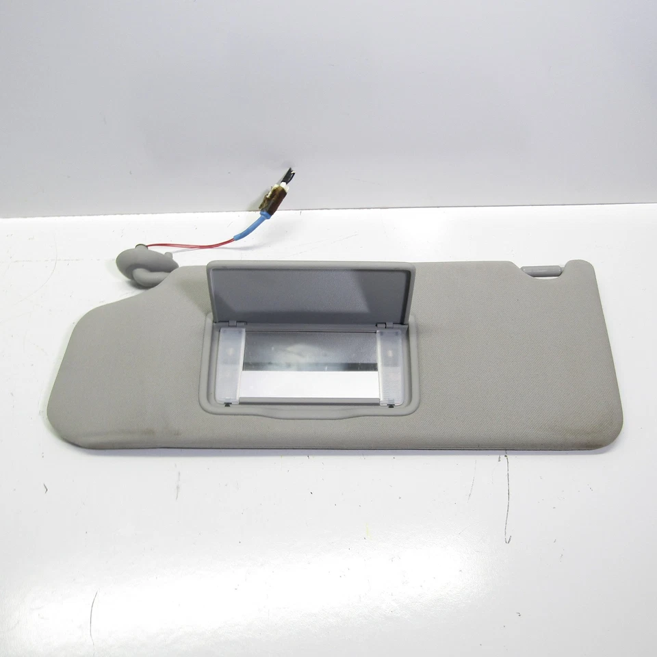 Parasol iluminado gris claro lado del conductor Honda Pilot 2009-2015 parasol derecho OEM Foto 3 de 4