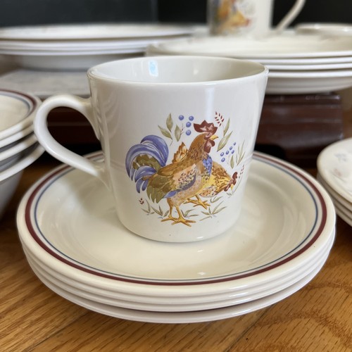 28 Piece Corelle Country Morning Rooster Dinnerware Set - Picture 7 of 9